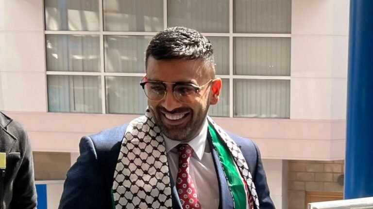 Akhmed Yakoob Net Worth Revealed: 8 Untold Secrets Behind His Remarkable Success akhmed yakoob net worth